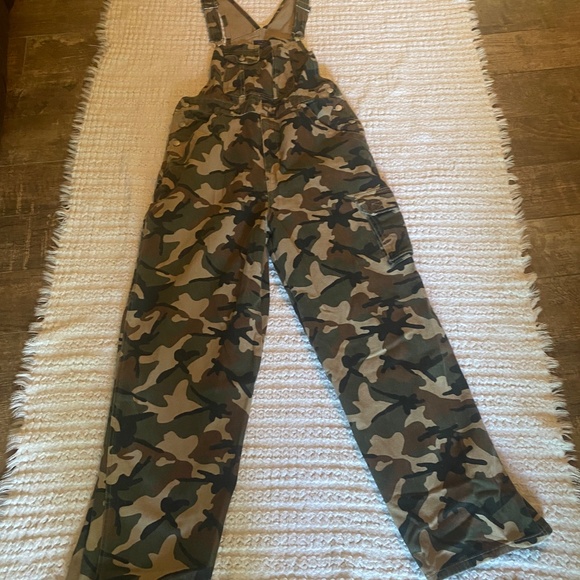 Men’s Camo Jean Overalls Size M Vintage NWOT - Picture 4 of 16